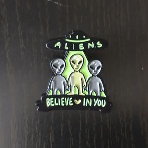 🧁 3/$30 Aliens Believe In You Enamel Pin NEW